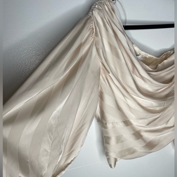 Pearl crop one sleeve shirt (m) - Picture 3 of 4